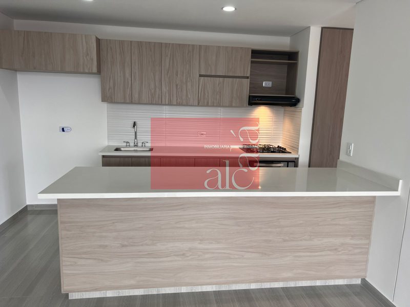 Apartamento en venta en Viviendas Del Sur, Itagüí · foto 5 de 9