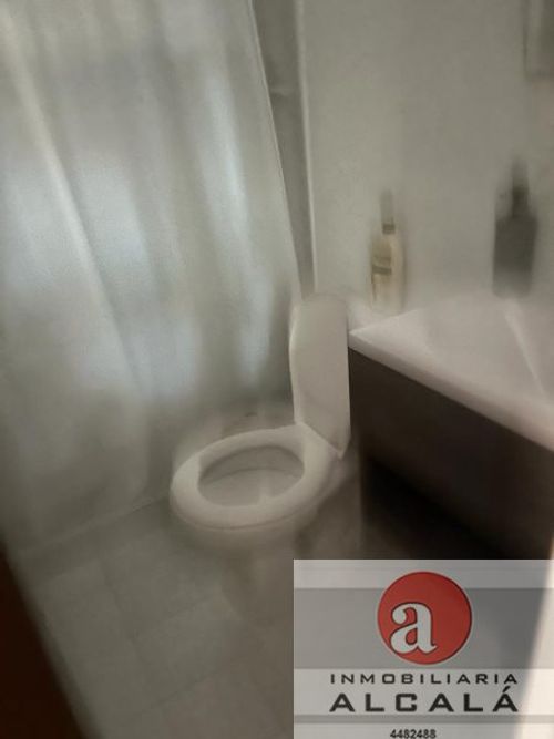 Casa de 5 alcobas en venta en San Lucas, Medellín, 290 m² · foto 21 de 24