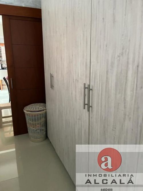 Casa de 5 alcobas en venta en San Lucas, Medellín, 290 m² · foto 23 de 24