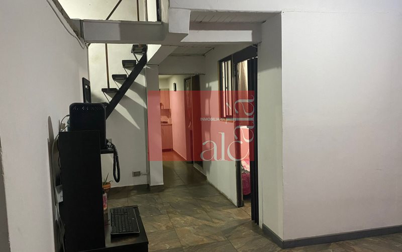 Apartamento en venta en Centro, Itagüí · foto 3 de 9