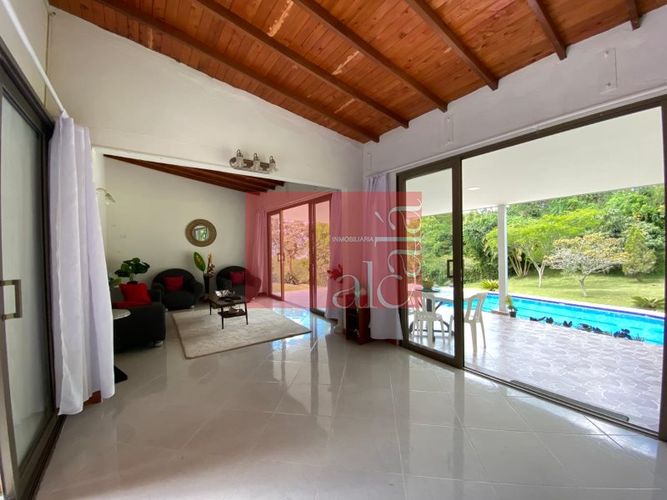 Finca en venta en El Salado, Guarne, 5040 m² · foto 4 de 15