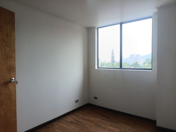 Apartamento de 3 alcobas en arriendo en Los Naranjos, Medellín, 86 m² · foto 6 de 18