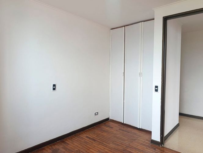 Apartamento de 3 alcobas en arriendo en Los Naranjos, Medellín, 86 m² · foto 14 de 18