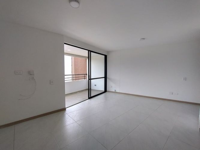 Apartamento de 2 alcobas en venta en Senderos Del Lili, Cali, 86 m² · foto 4 de 24