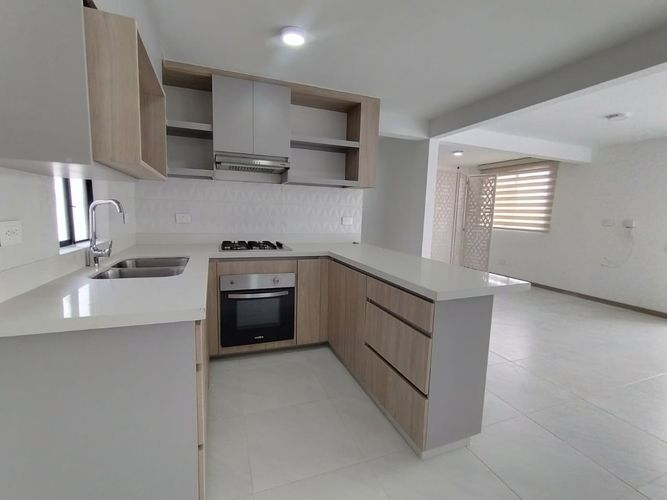 Apartamento de 2 alcobas en venta en Senderos Del Lili, Cali, 86 m² · foto 6 de 24