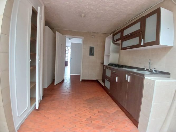 Casa de 5 alcobas en venta en Niza Norte, Bogotá, 225 m² · foto 6 de 19