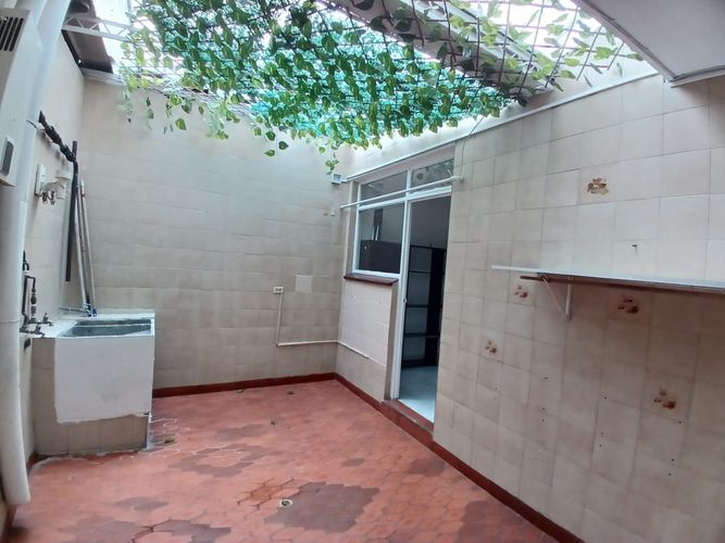 Casa de 5 alcobas en venta en Niza Norte, Bogotá, 225 m² · foto 7 de 19