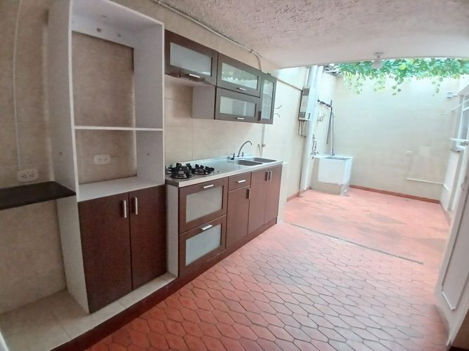Casa de 5 alcobas en venta en Niza Norte, Bogotá, 225 m² · foto 8 de 19