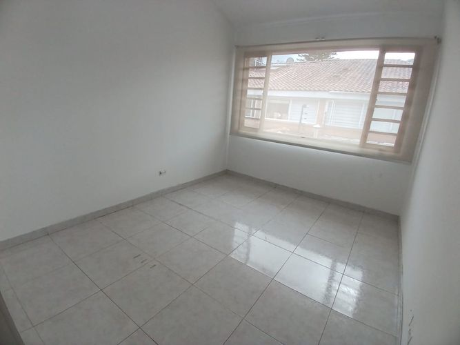 Casa de 5 alcobas en venta en Niza Norte, Bogotá, 225 m² · foto 9 de 19