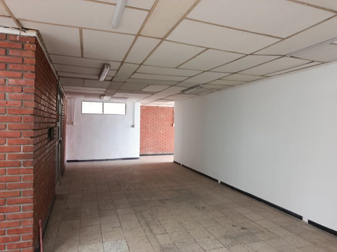 Bodega en arriendo en San Pedro, Cali, 700 m² · foto 17 de 24
