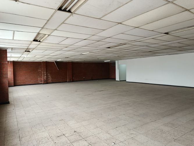 Bodega en arriendo en San Pedro, Cali, 700 m² · foto 20 de 24