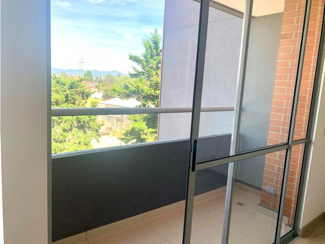 Apartamento de 3 alcobas en venta en El Porvenir, Rionegro, 78 m² · foto 2 de 16