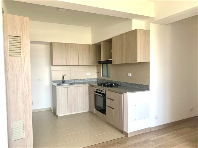 Apartamento de 3 alcobas en venta en El Porvenir, Rionegro, 78 m² · foto 3 de 16