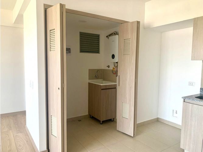 Apartamento de 3 alcobas en venta en El Porvenir, Rionegro, 78 m² · foto 6 de 16