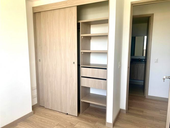 Apartamento de 3 alcobas en venta en El Porvenir, Rionegro, 78 m² · foto 9 de 16