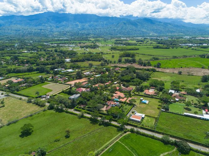 Casa de 4 alcobas en venta en Paso De La Bolsa, Jamundí · foto 10 de 10