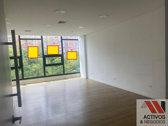 Oficina en arriendo en Los Balsos, Medellín, 43 m² · foto 2 de 14
