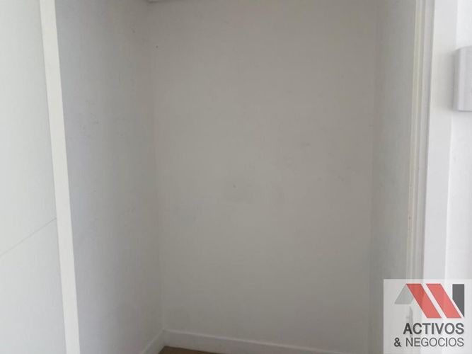 Oficina en arriendo en Los Balsos, Medellín, 43 m² · foto 6 de 14
