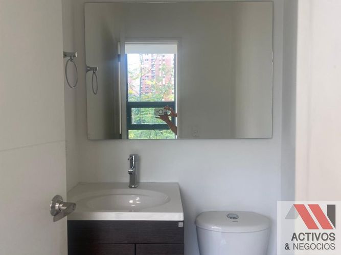 Oficina en arriendo en Los Balsos, Medellín, 43 m² · foto 9 de 14