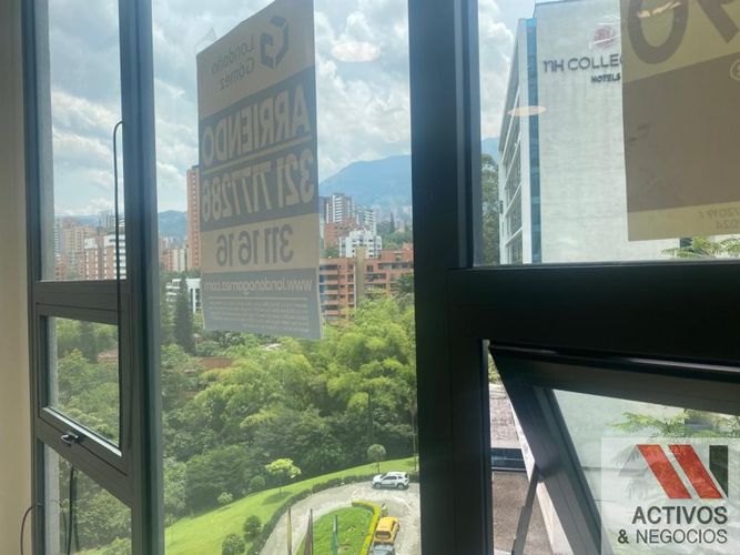 Oficina en arriendo en Los Balsos, Medellín, 43 m² · foto 11 de 14