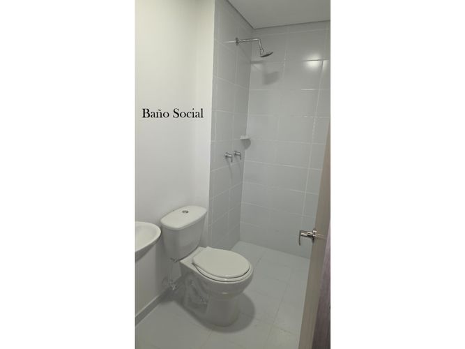 Apartamento de 3 alcobas en venta en Ditaires, Itagüí, 70 m² · foto 6 de 16