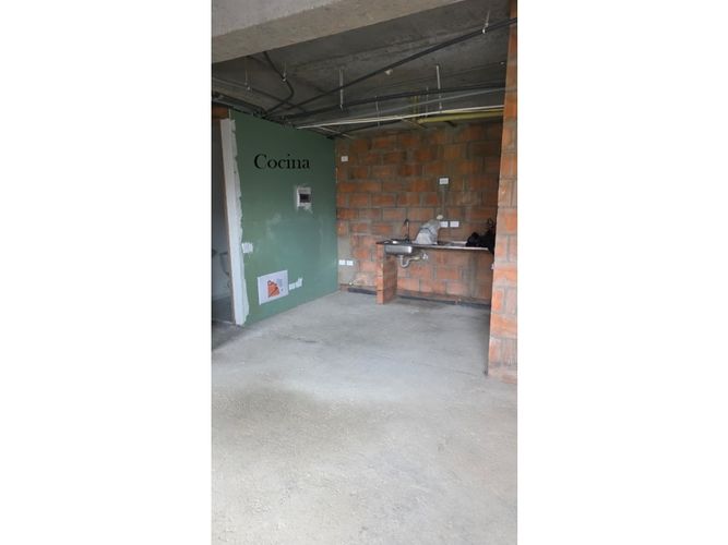 Apartamento de 3 alcobas en venta en Ditaires, Itagüí, 70 m² · foto 7 de 16
