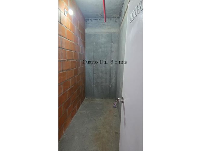 Apartamento de 3 alcobas en venta en Ditaires, Itagüí, 70 m² · foto 8 de 16
