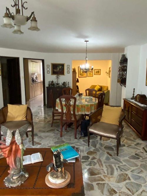 Apartamento de 3 alcobas en venta en Prados Del Norte, Cali, 147 m² · foto 10 de 24