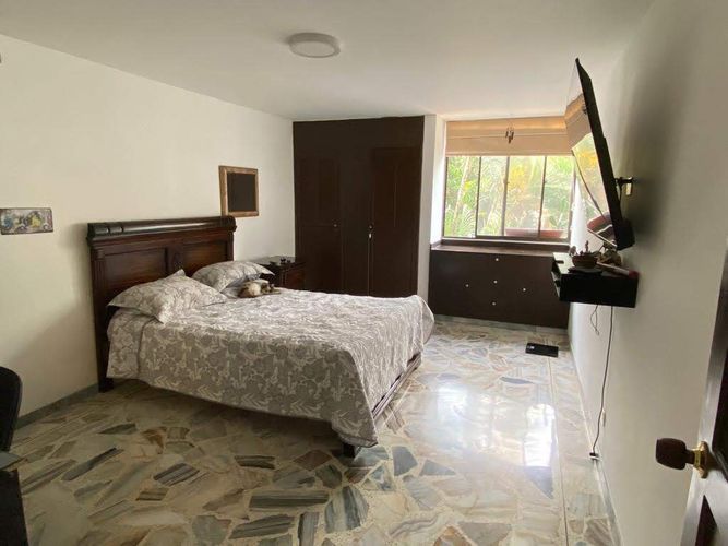 Apartamento de 3 alcobas en venta en Prados Del Norte, Cali, 147 m² · foto 12 de 24