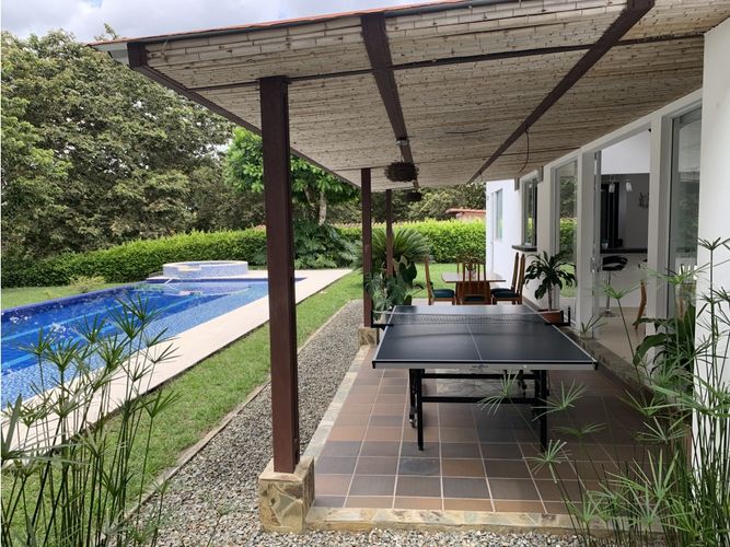Casa de 3 alcobas en venta en Via El Eden, Armenia, 261 m² · foto 6 de 24
