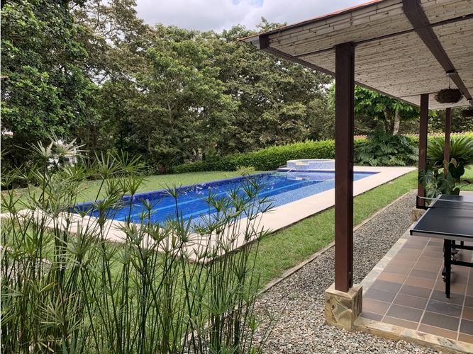 Casa de 3 alcobas en venta en Via El Eden, Armenia, 261 m² · foto 8 de 24