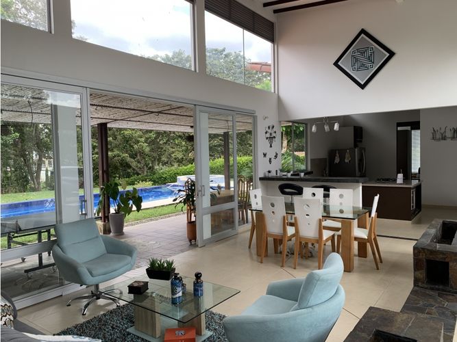 Casa de 3 alcobas en venta en Via El Eden, Armenia, 261 m² · foto 11 de 24