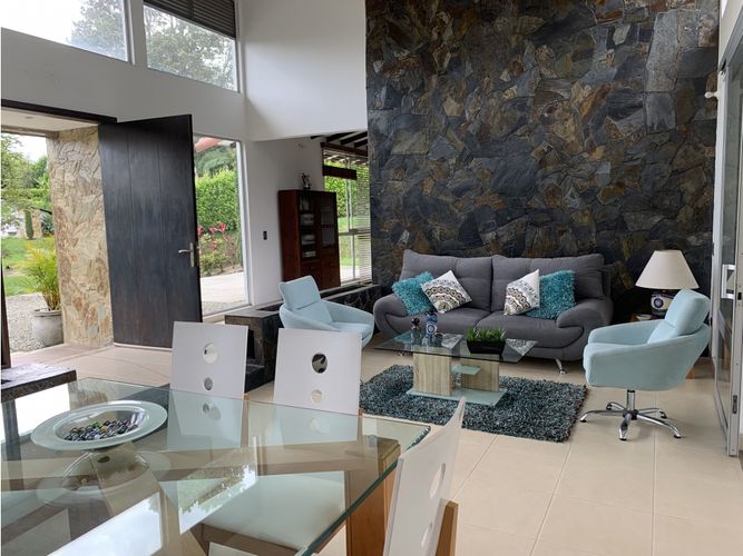 Casa de 3 alcobas en venta en Via El Eden, Armenia, 261 m² · foto 14 de 24