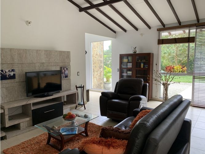 Casa de 3 alcobas en venta en Via El Eden, Armenia, 261 m² · foto 18 de 24