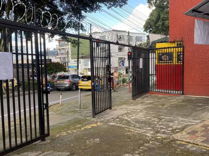 Local en arriendo en Barzal Bajo Sur, Villavicencio, 126 m² · foto 3 de 24