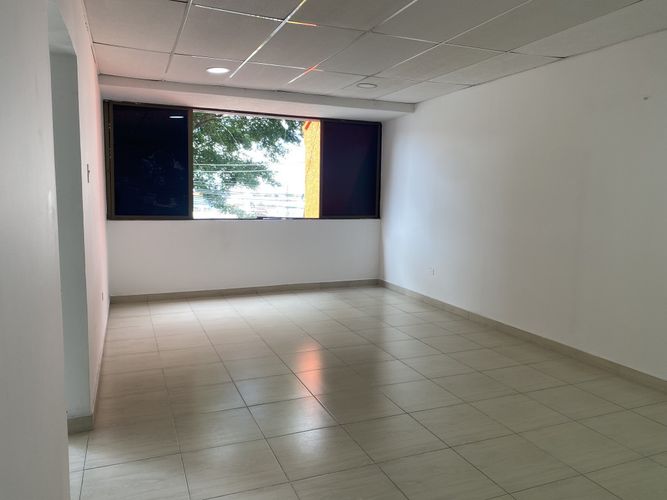 Local en arriendo en Barzal Bajo Sur, Villavicencio, 126 m² · foto 7 de 24