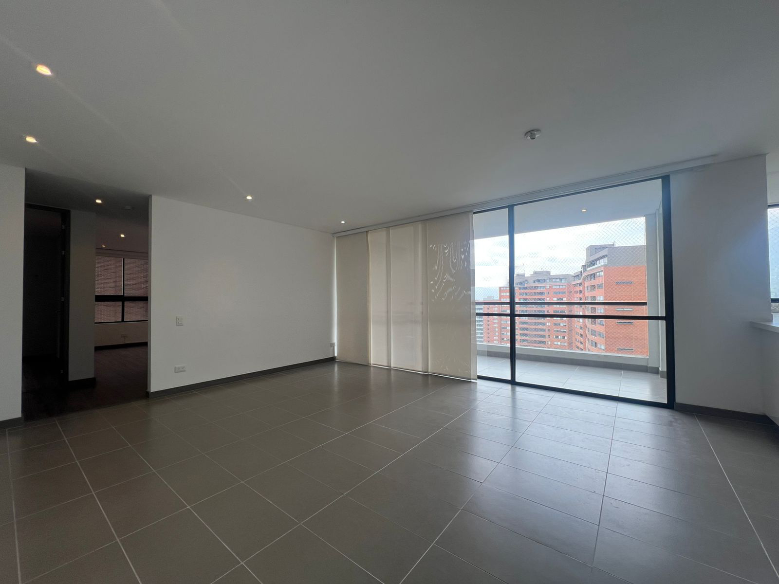 Apartamento en arriendo en La Pradera, Envigado · foto 2 de 16