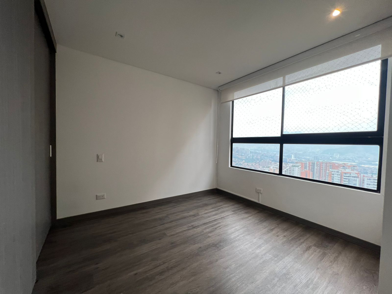 Apartamento en arriendo en La Pradera, Envigado · foto 12 de 16