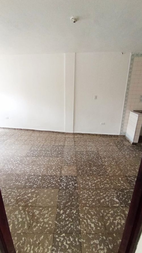 Casa de 12 alcobas en venta en Base Aerea, Cali, 350 m² · foto 7 de 18
