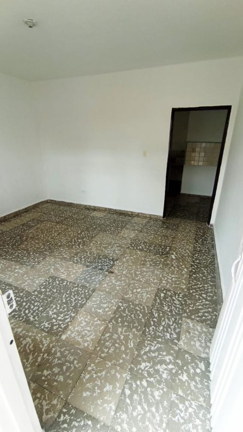 Casa de 12 alcobas en venta en Base Aerea, Cali, 350 m² · foto 9 de 18