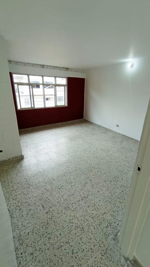 Casa de 12 alcobas en venta en Base Aerea, Cali, 350 m² · foto 14 de 18