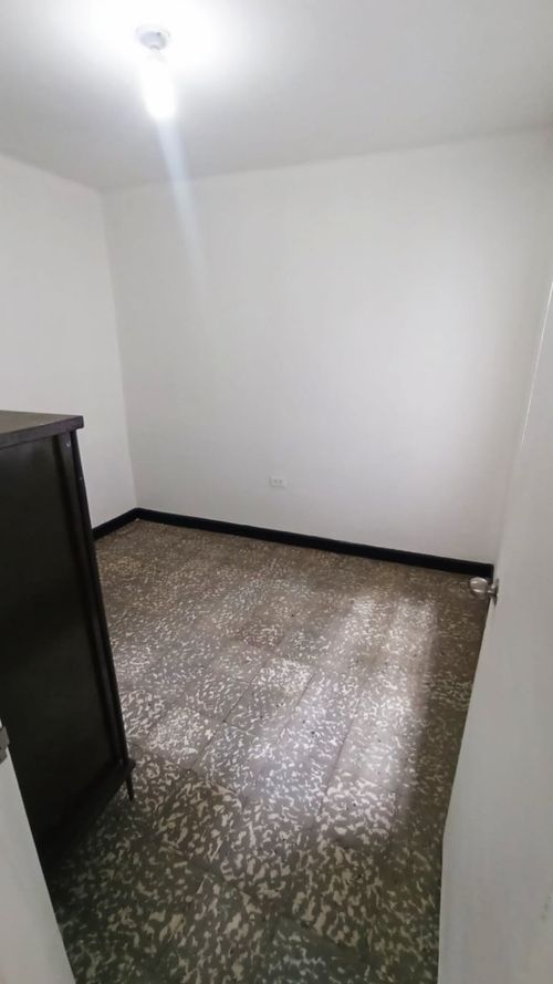 Casa de 12 alcobas en venta en Base Aerea, Cali, 350 m² · foto 16 de 18