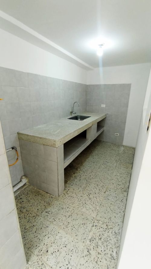Casa de 12 alcobas en venta en Base Aerea, Cali, 350 m² · foto 18 de 18