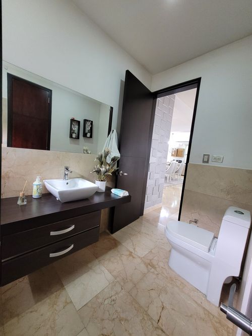 Casa de 8 alcobas en venta en Pance, Cali · foto 17 de 24