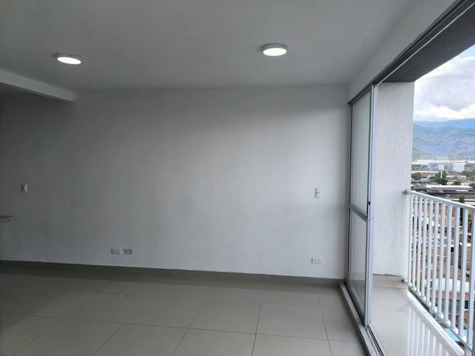 Apartamento de 2 alcobas en venta en La Rivera I, Cali, 57 m² · foto 13 de 24