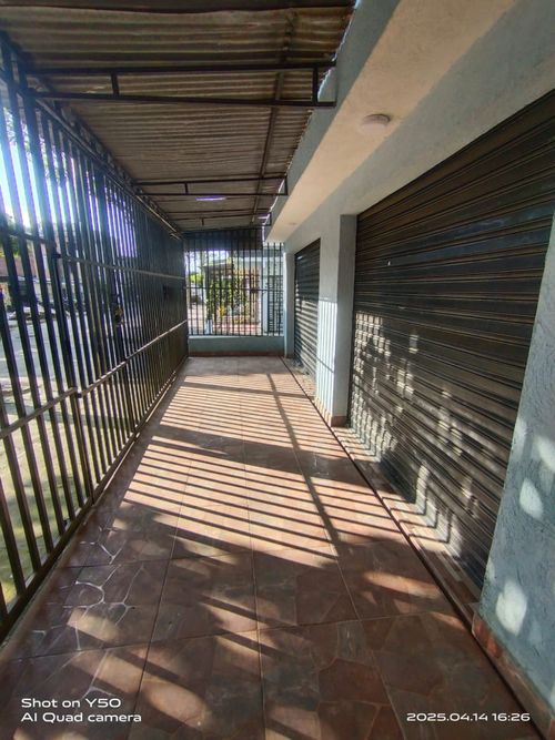 Casa de 6 alcobas en venta en Alfonso Lopez I Etapa, Cali, 258 m² · foto 2 de 16