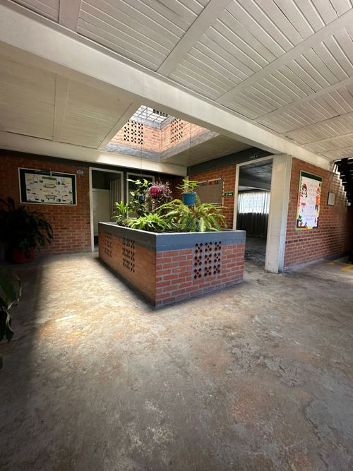 Edificio en venta en Valle Grande, Cali, 203 m² · foto 3 de 11