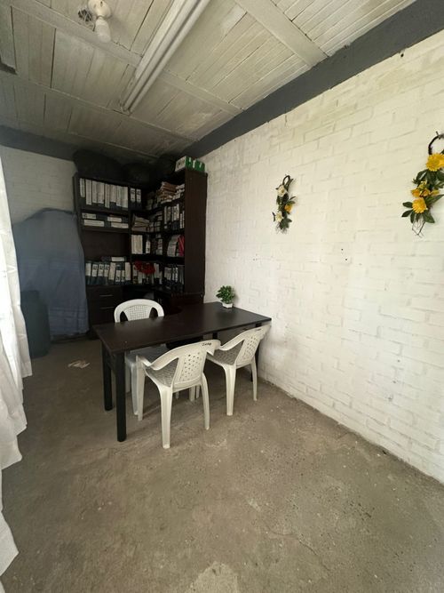 Edificio en venta en Valle Grande, Cali, 203 m² · foto 6 de 11