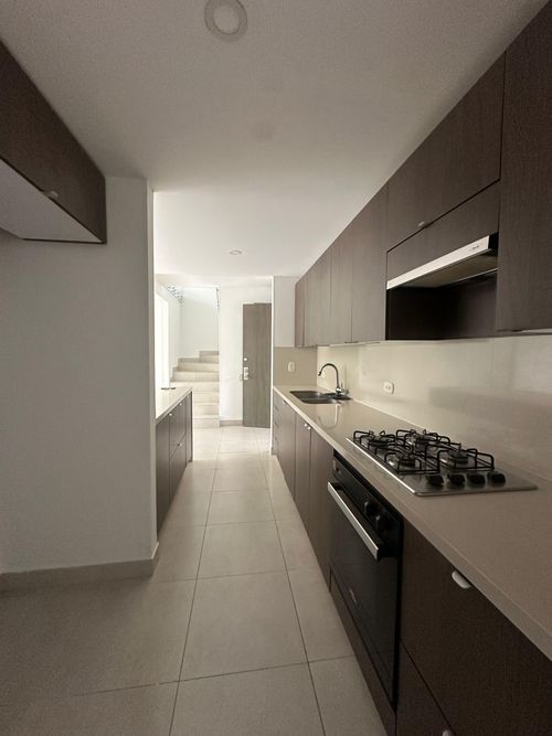 Casa de 3 alcobas en venta en Alfaguara, Jamundí, 235 m² · foto 7 de 16
