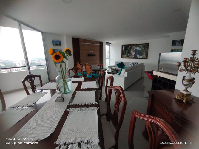 Apartamento de 4 alcobas en venta en Menga, Cali, 158 m² · foto 13 de 24